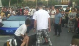吃瓜车祸网红视频大全最新,吃瓜车祸网红视频大全，惊险瞬间引发网友热议