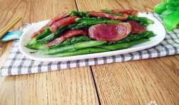 香肠炒芦笋圈内爆料周深,烹饪技艺引粉丝热议